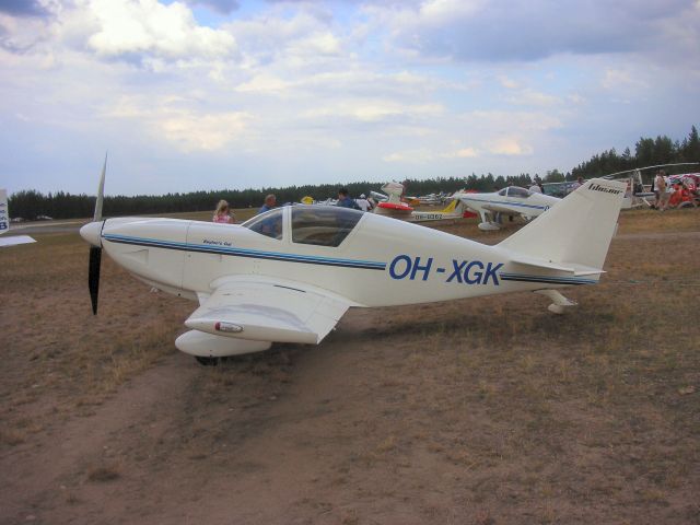 OH-XGK
OH-XGK, Glasair I TD, s/n 355, rakennettu: 1992. Vuoden 1993 rakentajapalkinto. 
Avainsanat: OH-XGK