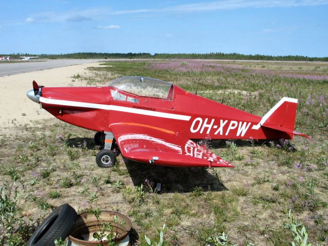 OH-XPW
OH-XPW, Monnet Sonerai II L, s/n 936, rakennettu: 2001
Kuva Mikko Jaakkola 
Avainsanat: OH-XPW