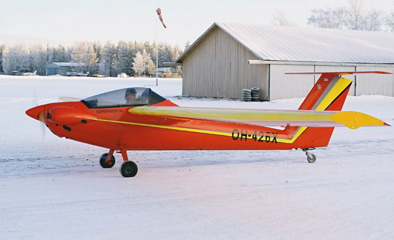 OH-426X
OH-426X, Pilatus B4-PC11 Mod. Sarjano:049, rakennettu/muutettu 1973
Kuva: Heikki Sten
Avainsanat: OH-426X