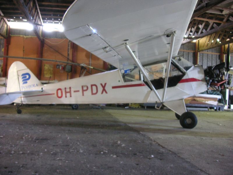OH-PDX
OH-PDX, Piper J3C Mod, s/n: 15179, valmistusvuosi 1945
Avainsanat: OH-PDX