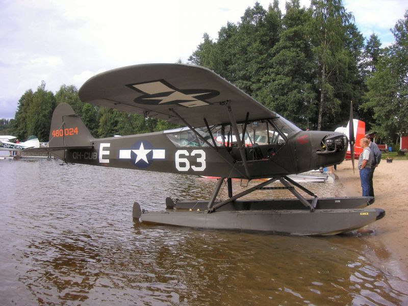 OH-CUB
OH-CUB, Piper J-3C-65D Mod. (USAAF L-4H Grasshopper), s/n 12320, rakennettu: 1944 USA, uudelleenrakennettu 2000-2002, 
Ex. 44-80024, HB-OBT, D-EFIL
Avainsanat: OH-CUB