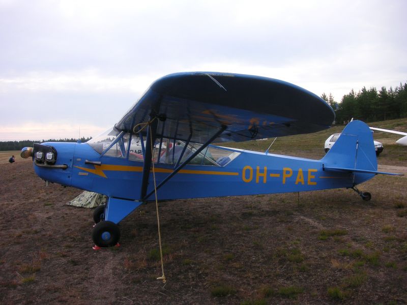 OH-PAE
OH-PAE, Piper J-3C-85 Cub (USAAF Piper L-4J Grasshopper), s/n 13137, valmistunut 1944 USA, uudelleenrakennettu 2005
Ex. 44-80841, OO-AVZ, D-EMYR 
Avainsanat: OH-PAE