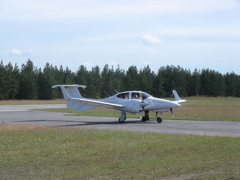 Diamond DA-42 (2)
