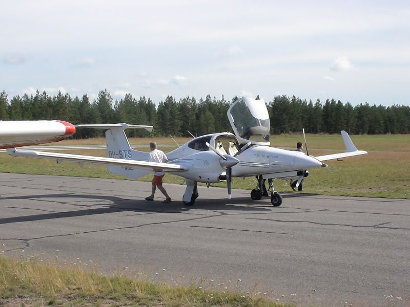 Diamond DA-42 (5)
