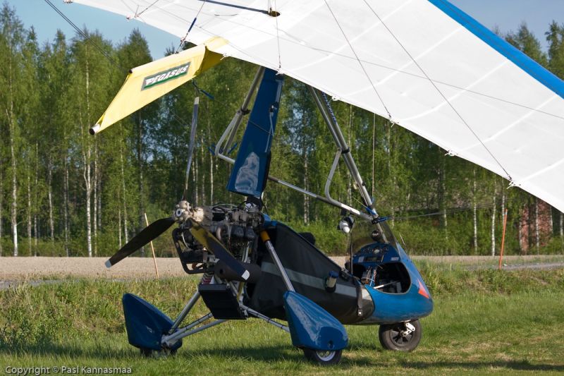 A8
A8, Pegasus Quantum 15 - 912,
Valmistaja: Pegasus Aviation, Englanti (P&M Aviation)
vm: 2001, Moottori: Rotax 912UL, Siipi: Q2
kotikenttä: EFLL
Kuva: Pasi Kannasmaa

Avainsanat: A8,