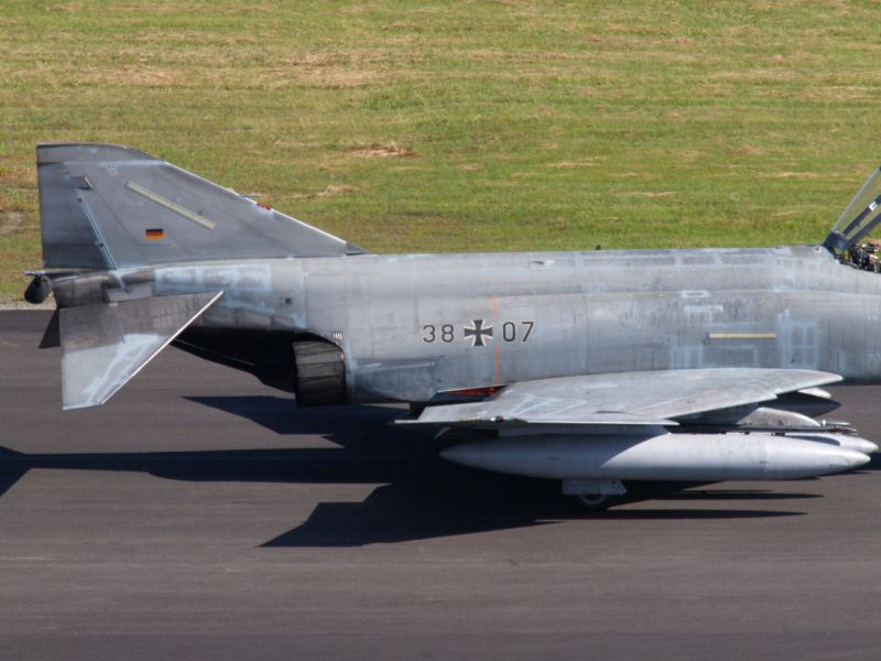 Phantom
